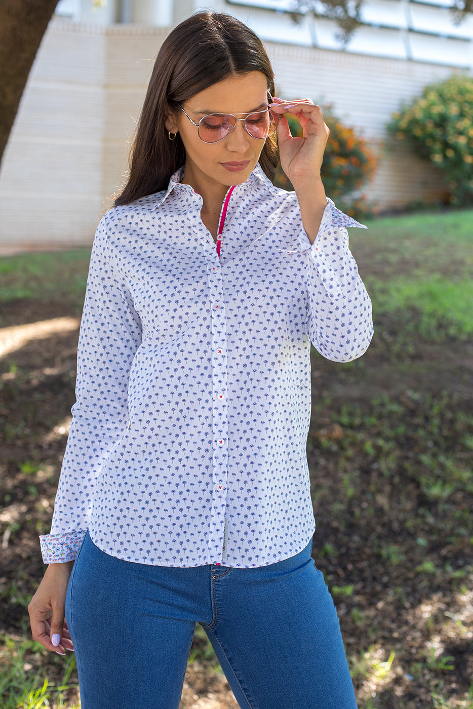 Blusa con estampado de flores