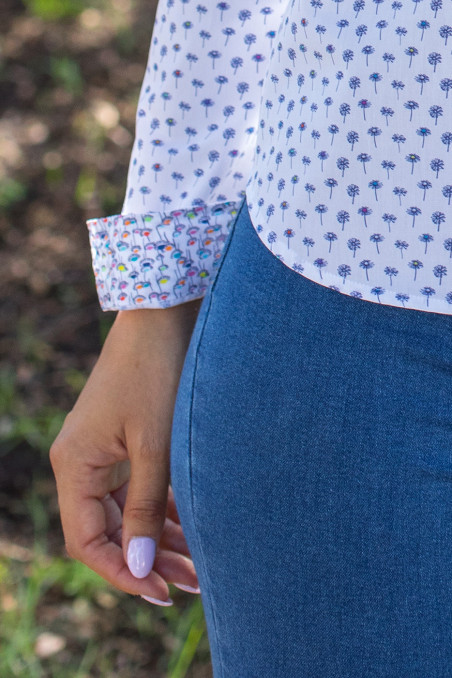 Blusa camisera con estampado de flores Blusa camisera con estampado de flores