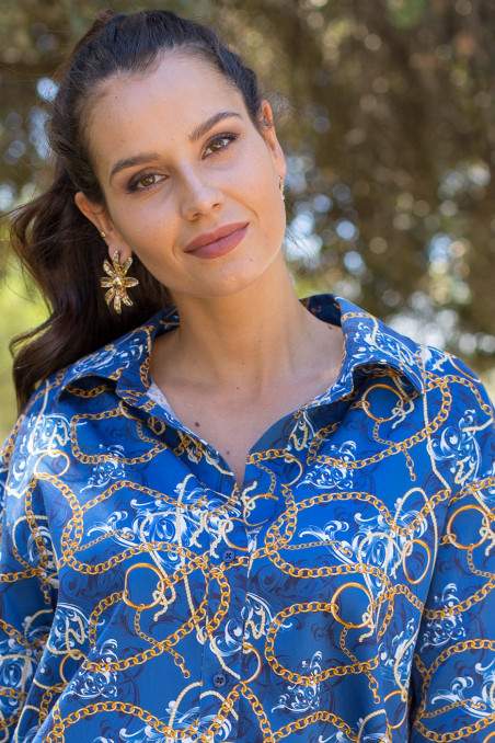 Blusón azul estampado cadenas Blusón azul estampado cadenas