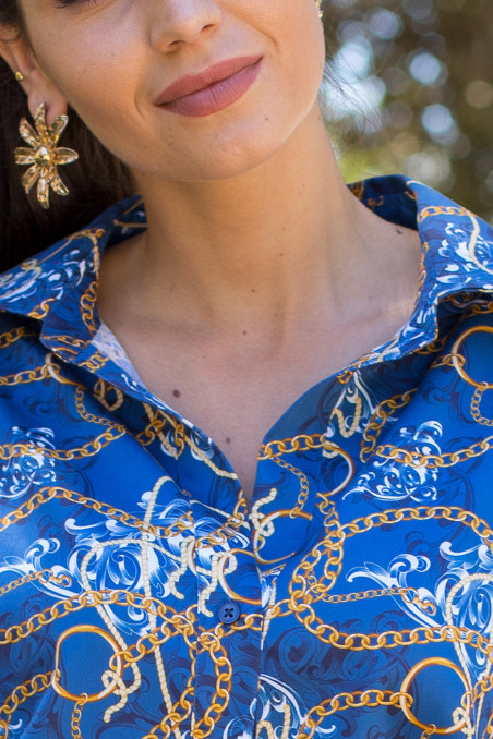 Blusón azul estampado cadenas Blusón azul estampado cadenas