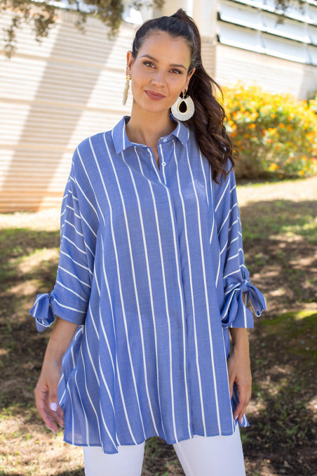 Blusón unitalla corto con cuello camisero y manga francesa con lazos Blusón unitalla corto con cuello camisero y manga francesa con lazos