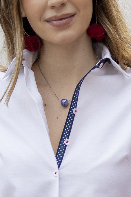 Camisa mujer en tejido oxford blanco con contraste en coderas y botonadura